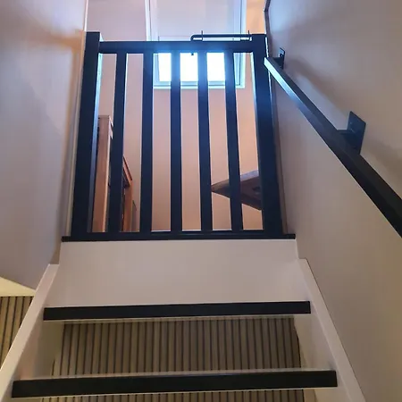 Bij Ons Op De Hoep. Oda ve Kahvaltı Schagen