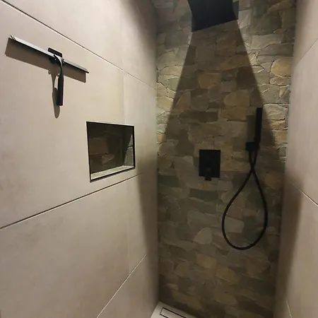 Bij Ons Op De Hoep. Oda ve Kahvaltı Schagen