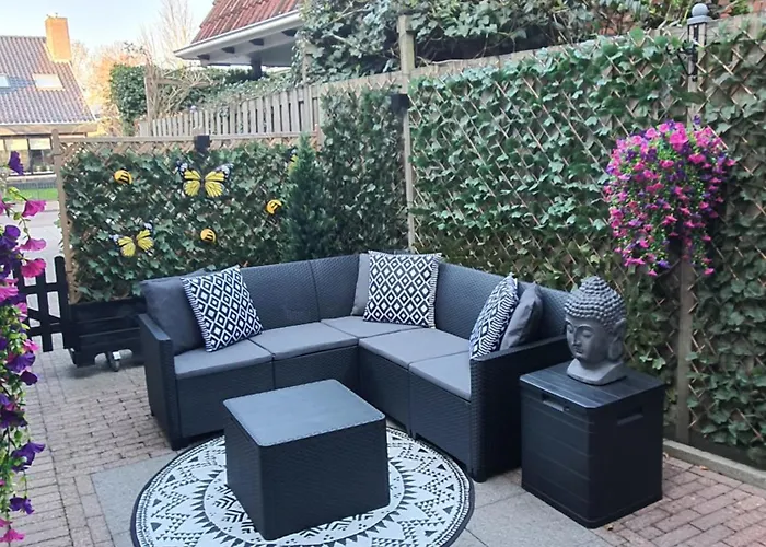 Bij Ons Op De Hoep. סכאחן